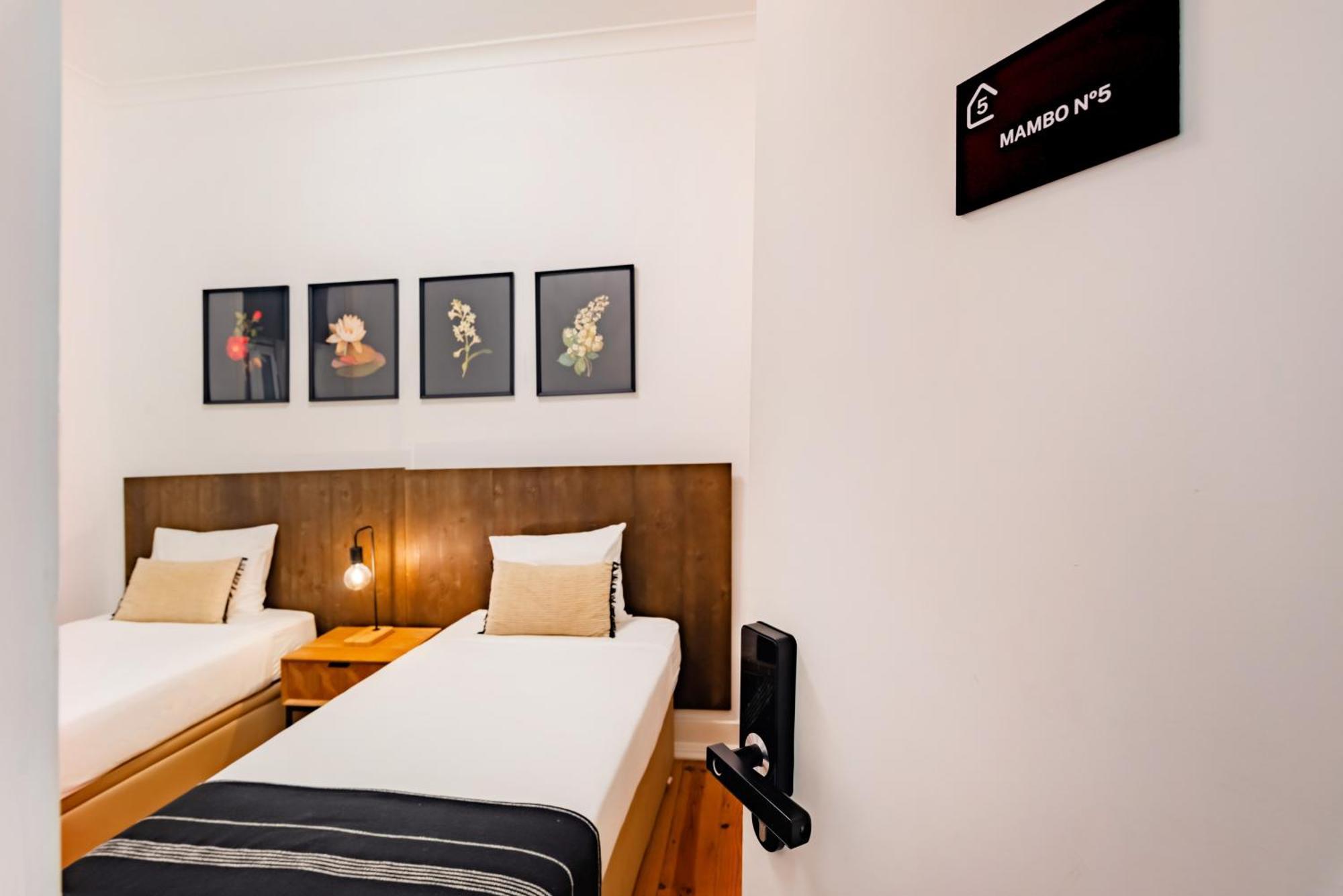 Guest Inn 1 Boutique House Lisboa Стая снимка